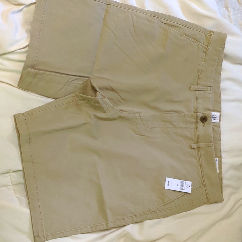 Gap 9" Shorts